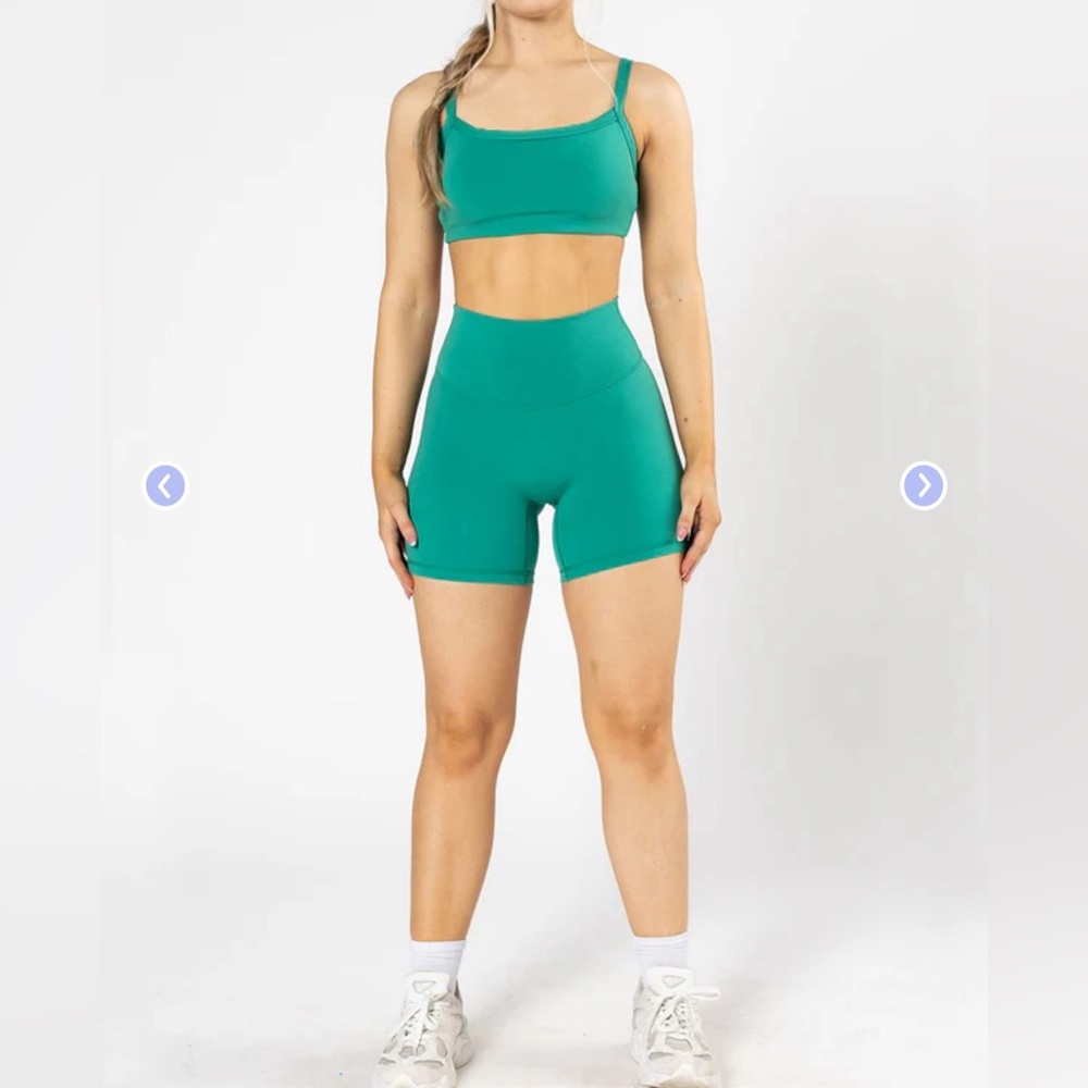 NWT ParagonFitwear Sculptseam Shorts